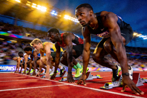 田径世锦赛百米飞人大战起跑瞬间的激烈场面